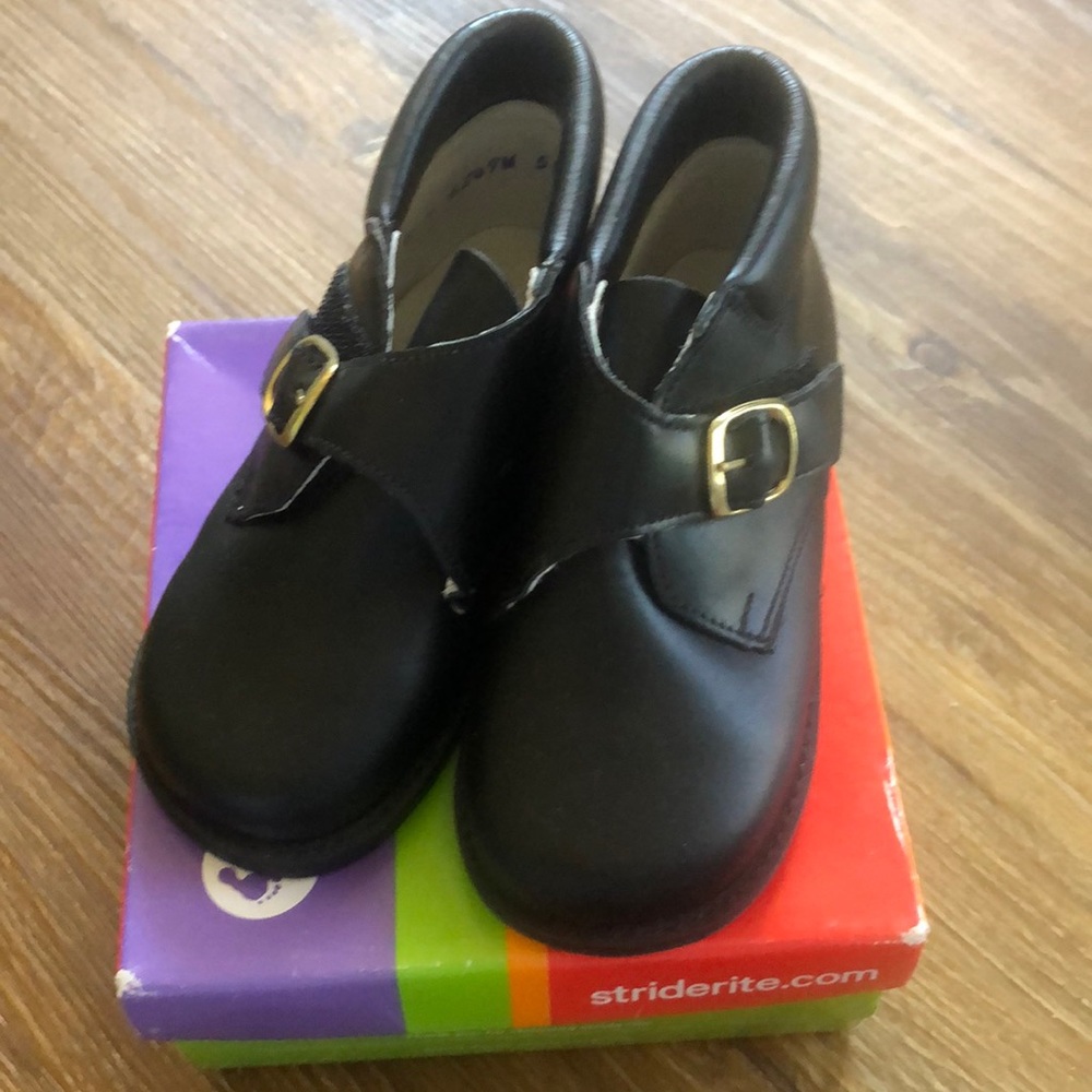 size 8 black dress shoes